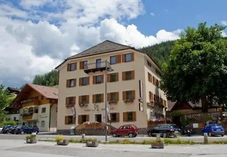 Kro Zum Weissen Roessl